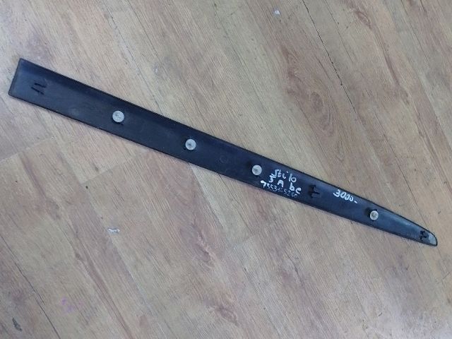 bontott FIAT STILO Bal első Ajtó Díszléc