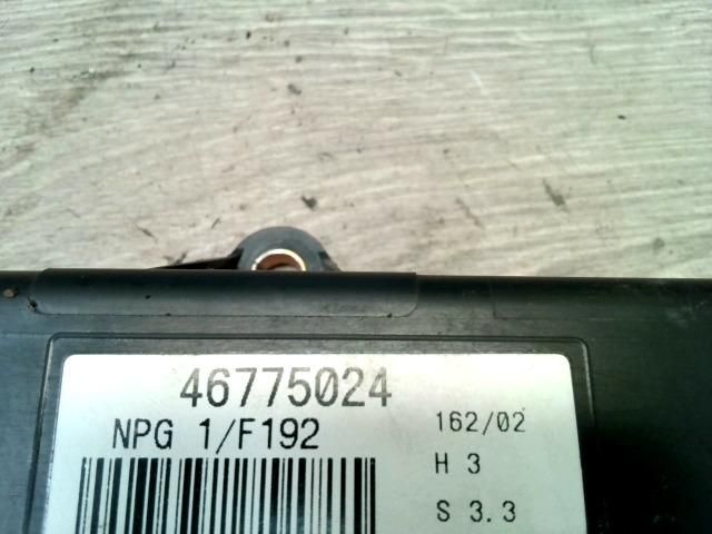 bontott FIAT STILO Bal első Ajtó Vezérlőegység