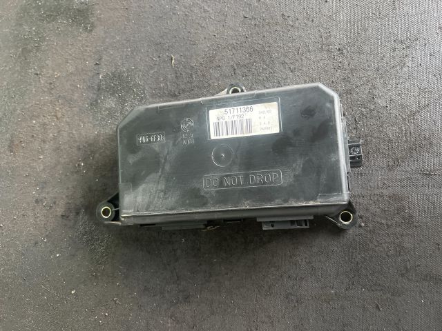 bontott FIAT STILO Bal első Ajtó Vezérlőegység