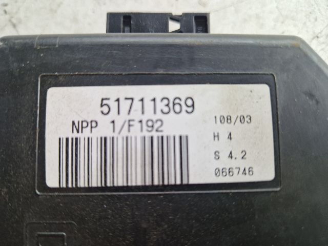 bontott FIAT STILO Bal első Ajtó Vezérlőegység