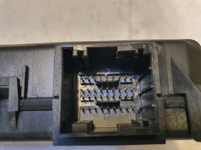 bontott FIAT STILO Bal első Ajtó Vezérlőegység