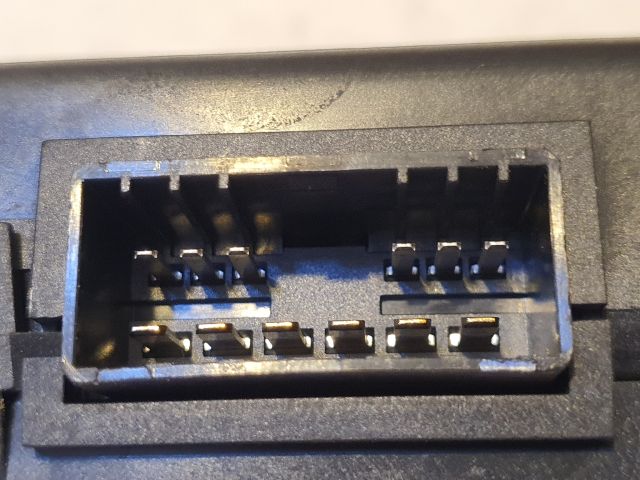 bontott FIAT STILO Bal első Ajtó Vezérlőegység