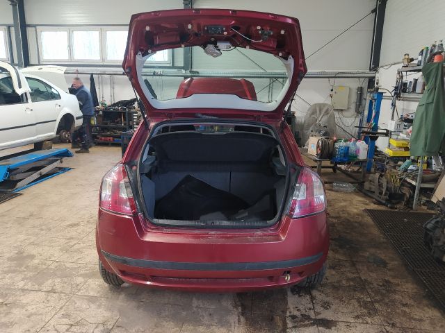 bontott FIAT STILO Bal első Ajtóhatároló