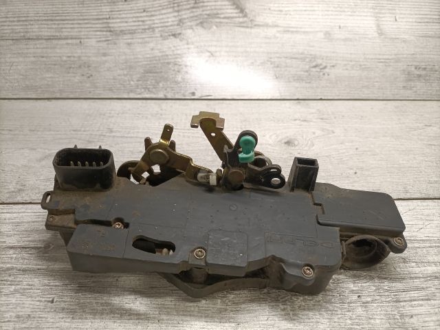 bontott FIAT STILO Bal első Ajtózár