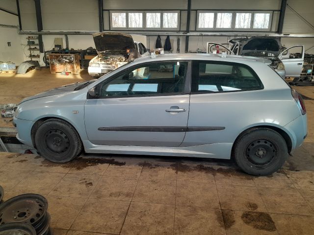 bontott FIAT STILO Bal első Belső Kilincs