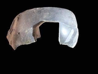 bontott FIAT STILO Bal első Dobbetét (Kerékjárati, Műanyag)