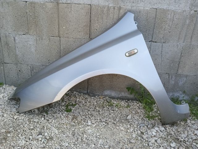 bontott FIAT STILO Bal első Sárvédő