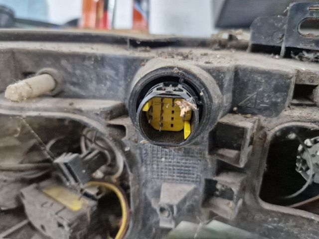 bontott FIAT STILO Bal Fényszóró