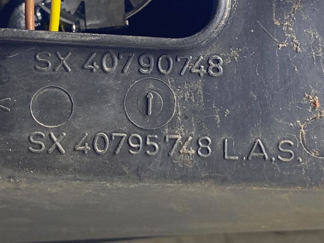 bontott FIAT STILO Bal Fényszóró