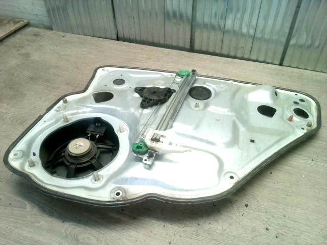 bontott FIAT STILO Bal hátsó Ablakemelő Szerkezet (Mechanikus)