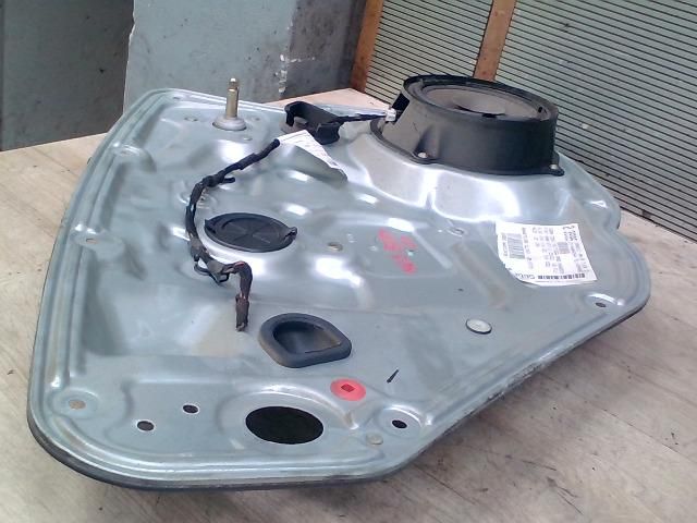 bontott FIAT STILO Bal hátsó Ablakemelő Szerkezet (Mechanikus)