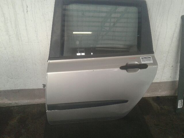 bontott FIAT STILO Bal hátsó Ajtó (Üres lemez)