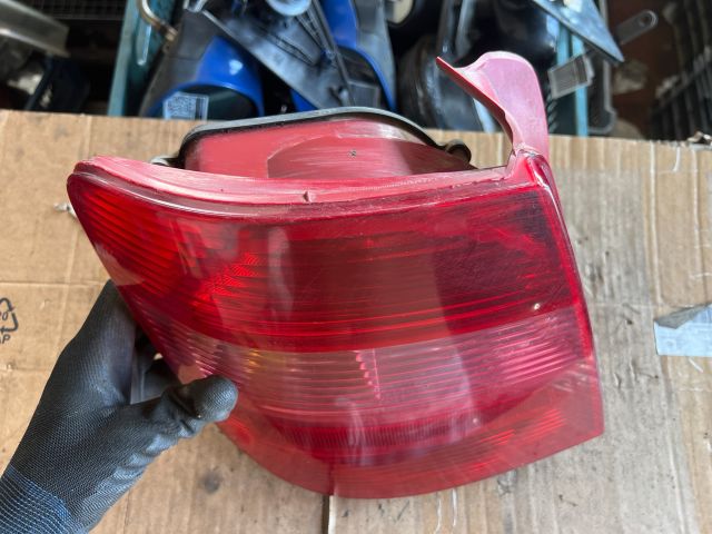 bontott FIAT STILO Bal Hátsó Lámpa