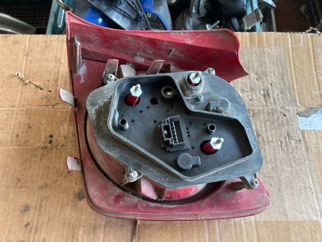 bontott FIAT STILO Bal Hátsó Lámpa