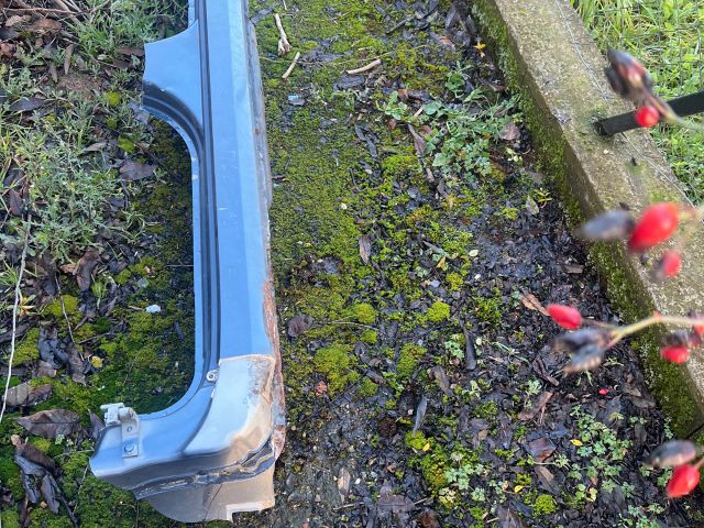 bontott FIAT STILO Bal Küszöb