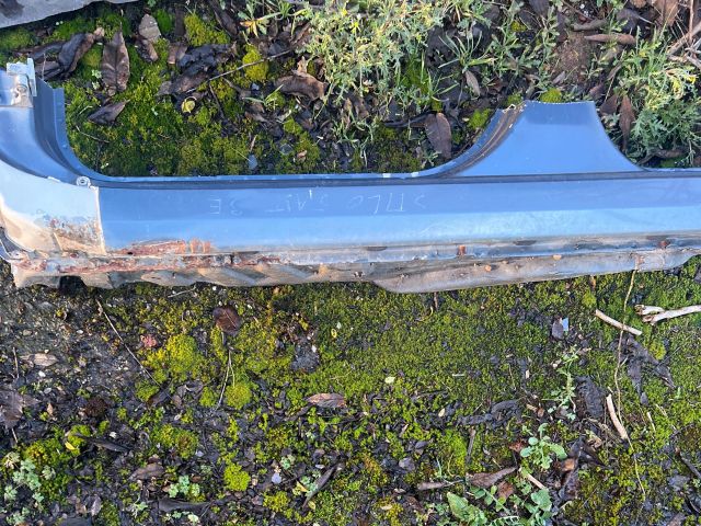 bontott FIAT STILO Bal Küszöb