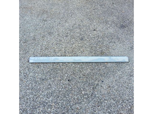 bontott FIAT STILO Bal Küszöb