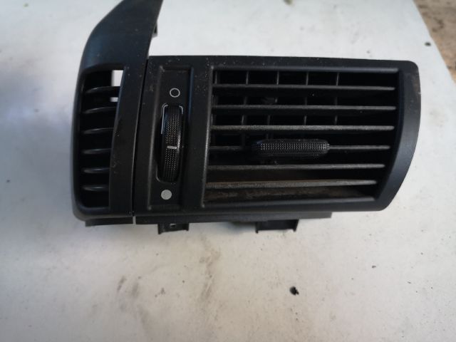 bontott FIAT STILO Bal Szellőző