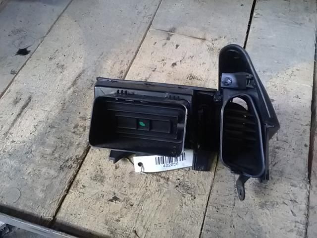 bontott FIAT STILO Bal Szellőző