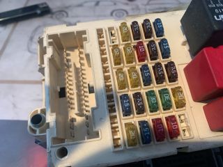 bontott FIAT STILO Biztosítéktábla Doboz