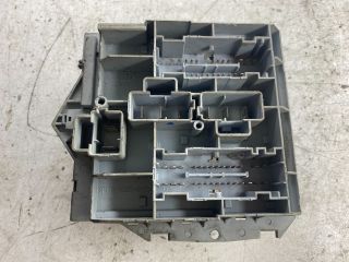 bontott FIAT STILO Biztosítéktábla Doboz