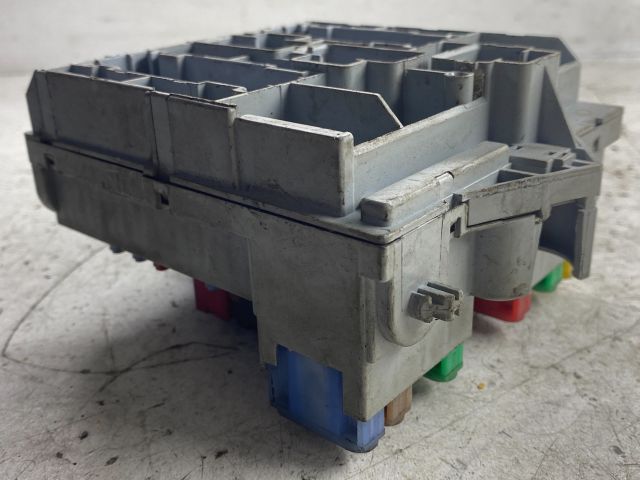 bontott FIAT STILO Biztosítéktábla Doboz