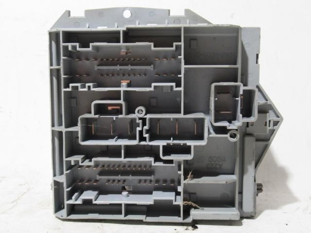 bontott FIAT STILO Biztosítéktábla Motortér