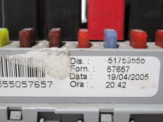 bontott FIAT STILO Biztosítéktábla Motortér