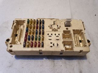 bontott FIAT STILO Biztosítéktábla Utastér