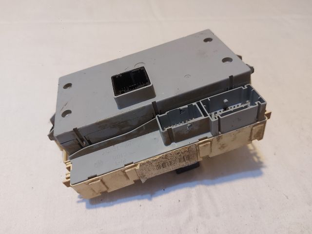 bontott FIAT STILO Biztosítéktábla Utastér