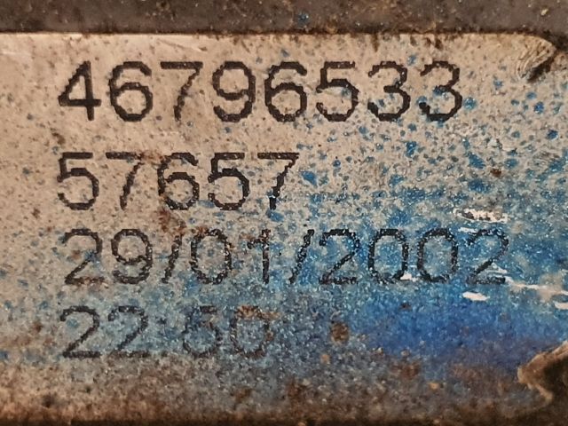 bontott FIAT STILO Biztosítéktábla Utastér