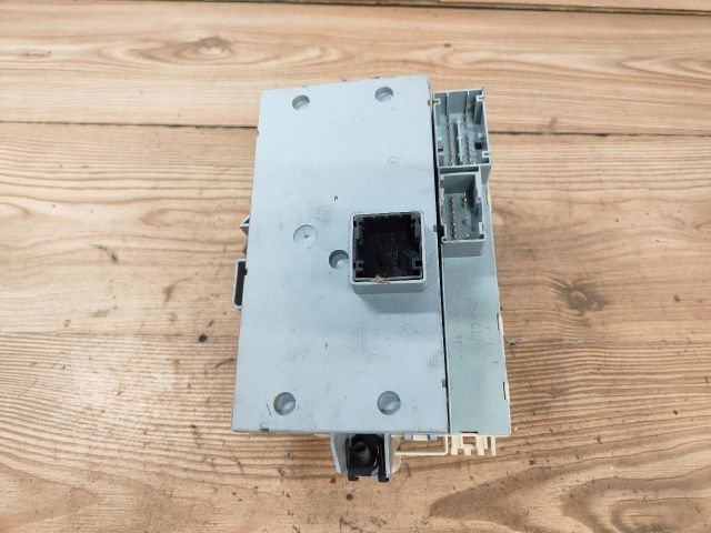 bontott FIAT STILO Biztosítéktábla Utastér