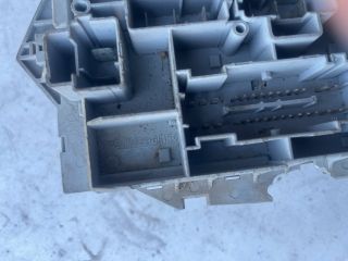 bontott FIAT STILO Biztosítéktábla Utastér