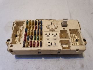 bontott FIAT STILO Biztosítéktábla Utastér