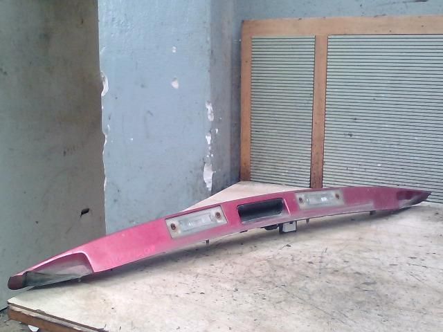 bontott FIAT STILO Csomagtérajtó Díszléc