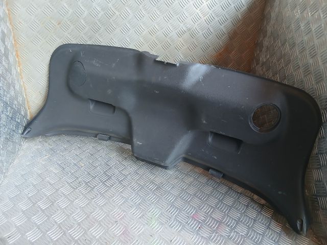 bontott FIAT STILO Csomagtérajtó Kárpit