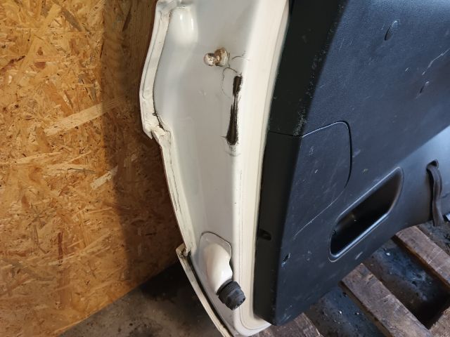 bontott FIAT STILO Csomagtérajtó (Részeivel)