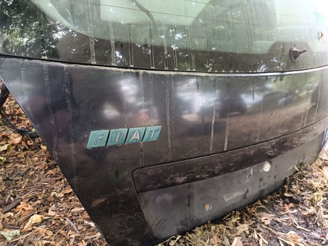 bontott FIAT STILO Csomagtérajtó (Részeivel)