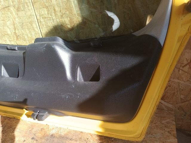 bontott FIAT STILO Csomagtérajtó (Részeivel)