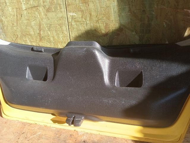 bontott FIAT STILO Csomagtérajtó (Részeivel)