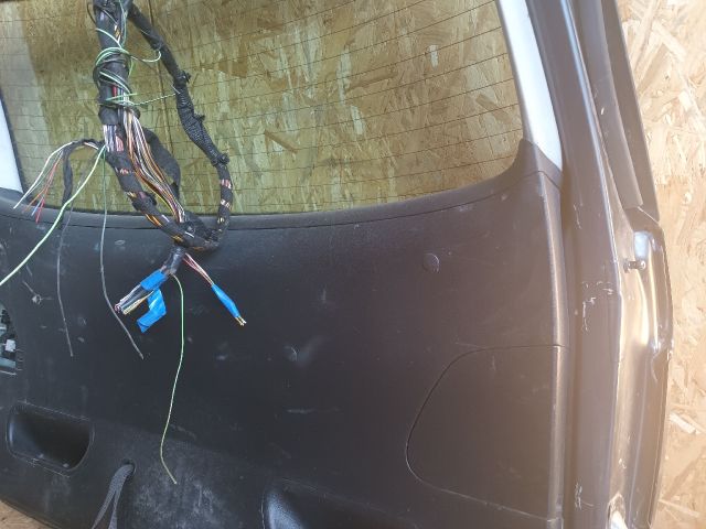 bontott FIAT STILO Csomagtérajtó (Részeivel)