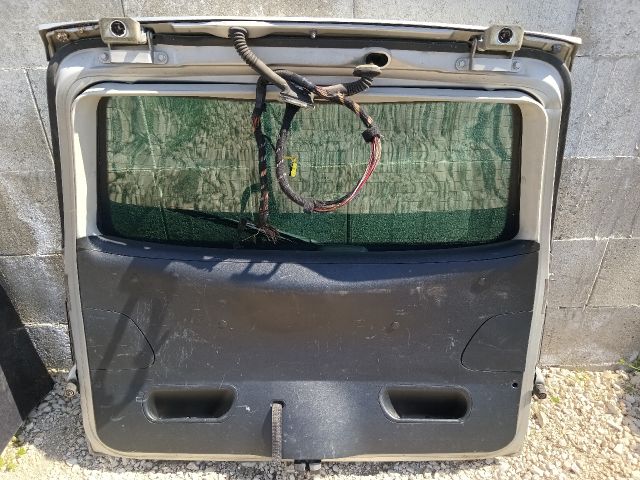 bontott FIAT STILO Csomagtérajtó (Részeivel)