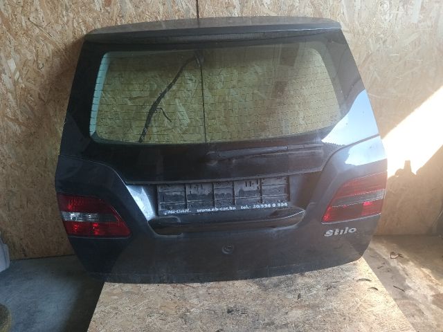 bontott FIAT STILO Csomagtérajtó (Részeivel)