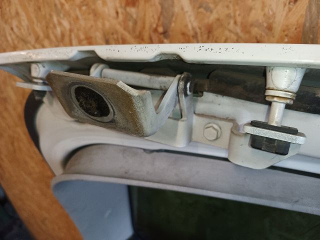 bontott FIAT STILO Csomagtérajtó (Részeivel)