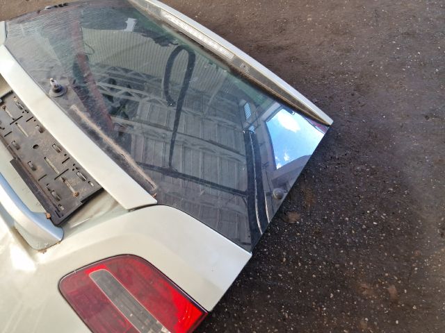 bontott FIAT STILO Csomagtérajtó (Részeivel)