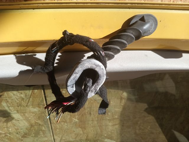 bontott FIAT STILO Csomagtérajtó (Részeivel)