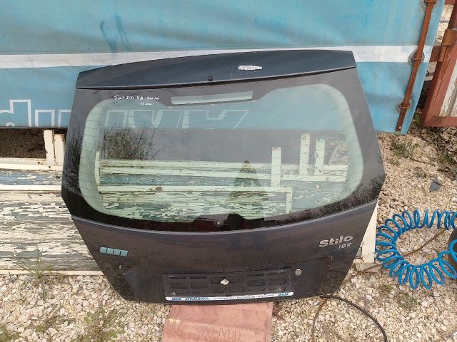 bontott FIAT STILO Csomagtérajtó (Üres lemez)