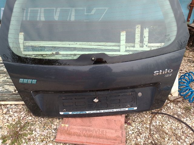 bontott FIAT STILO Csomagtérajtó (Üres lemez)