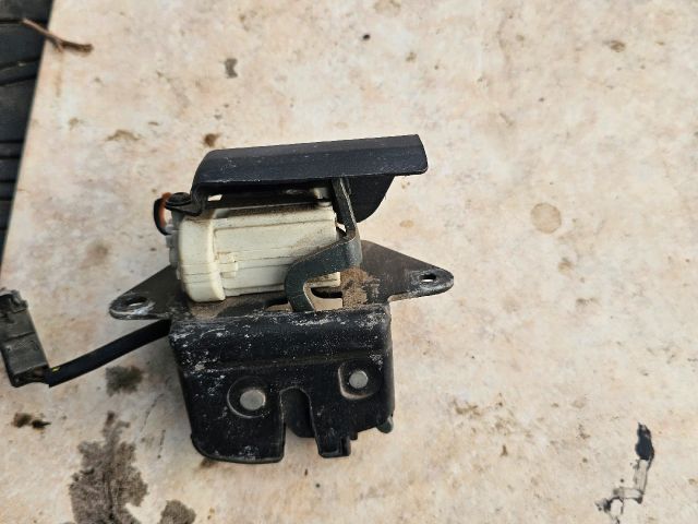 bontott FIAT STILO Csomagtérajtó Zárszerkezet