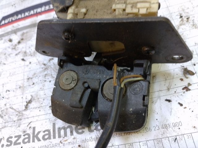 bontott FIAT STILO Csomagtérajtó Zárszerkezet